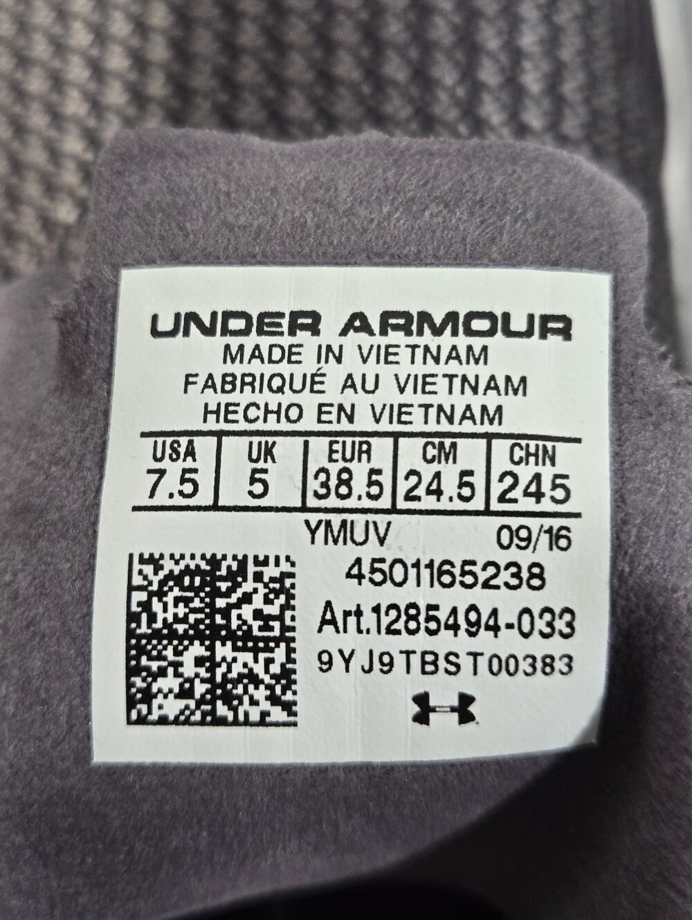 Under Armour Women’s 7.5 Athletic Running Shoes - Picture 9 of 9